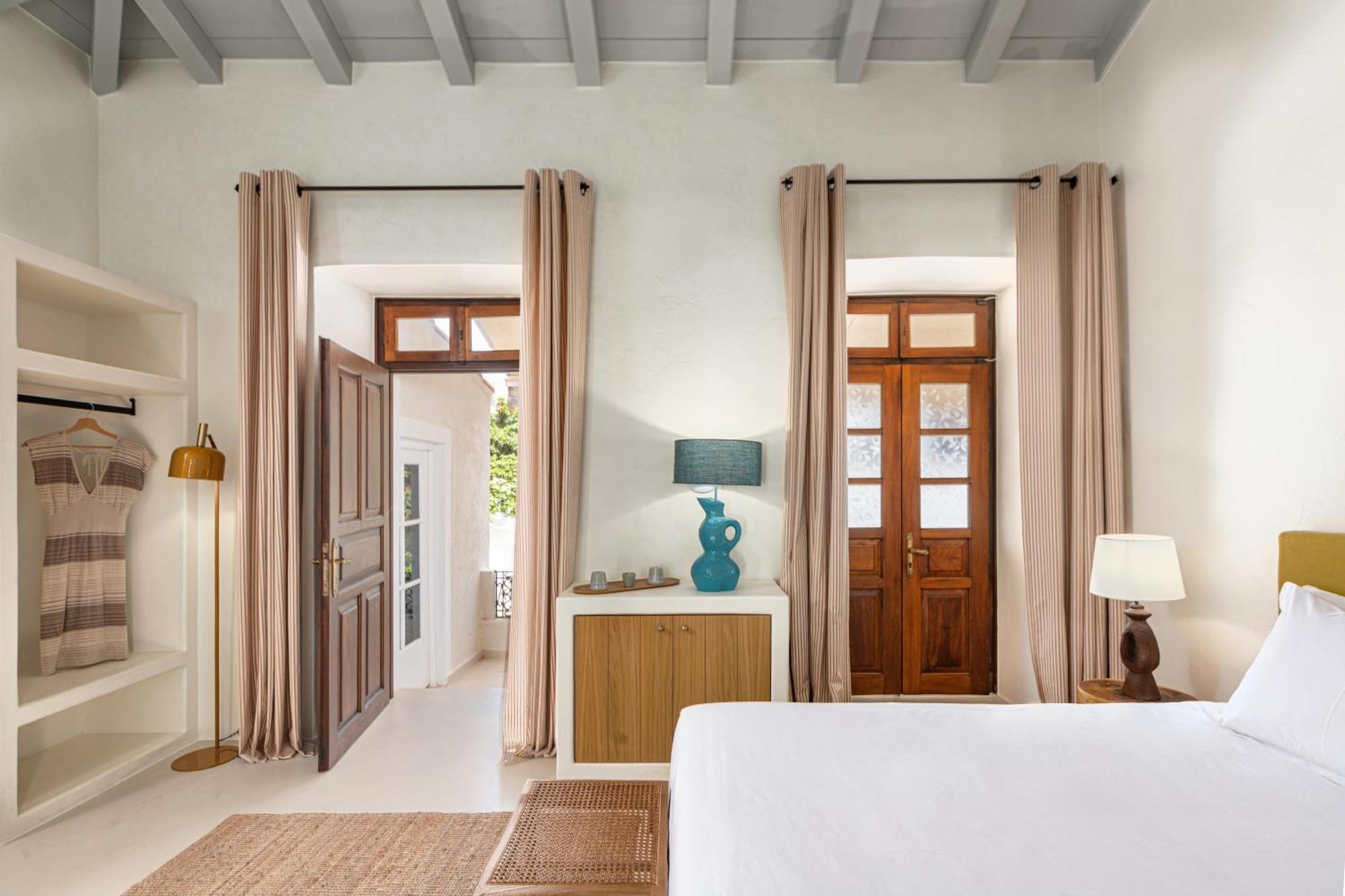 Отель Teresa Spetses Экстерьер фото