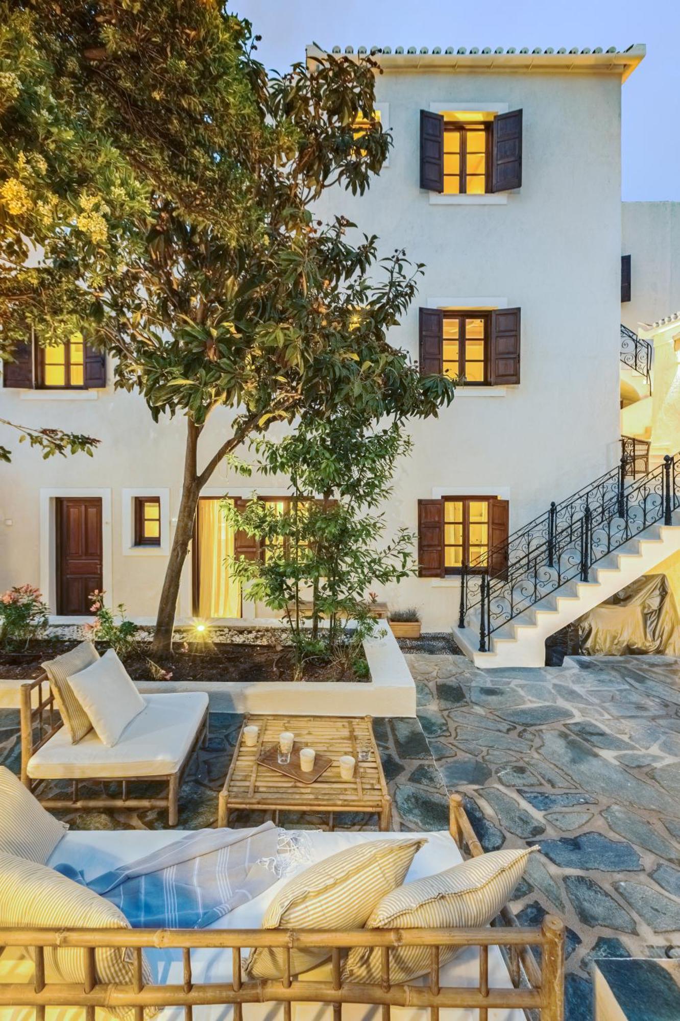 Отель Teresa Spetses Экстерьер фото
