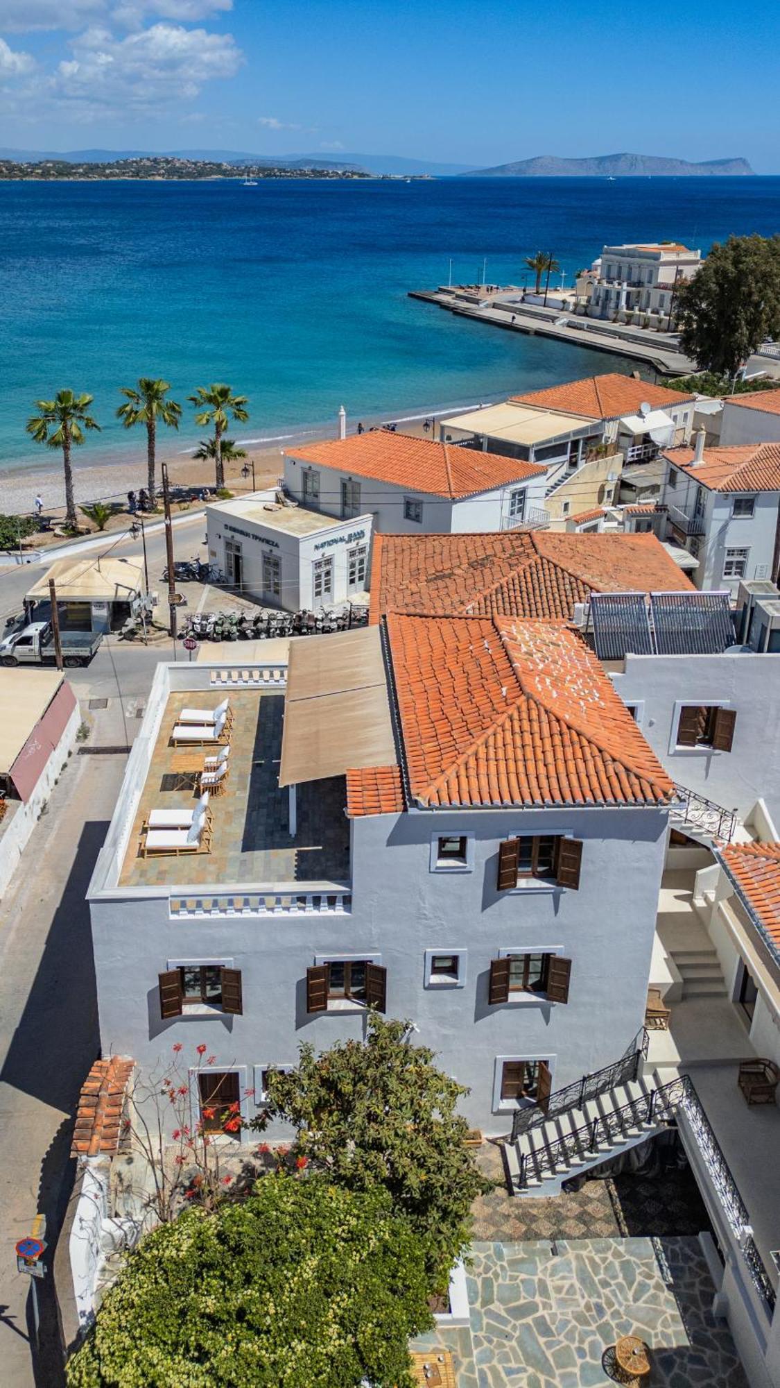 Отель Teresa Spetses Экстерьер фото